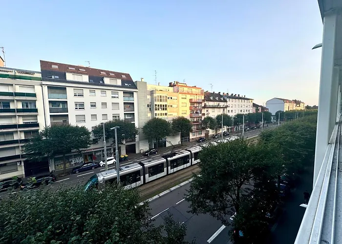 Stbg Bel Appartement Avec Balcon